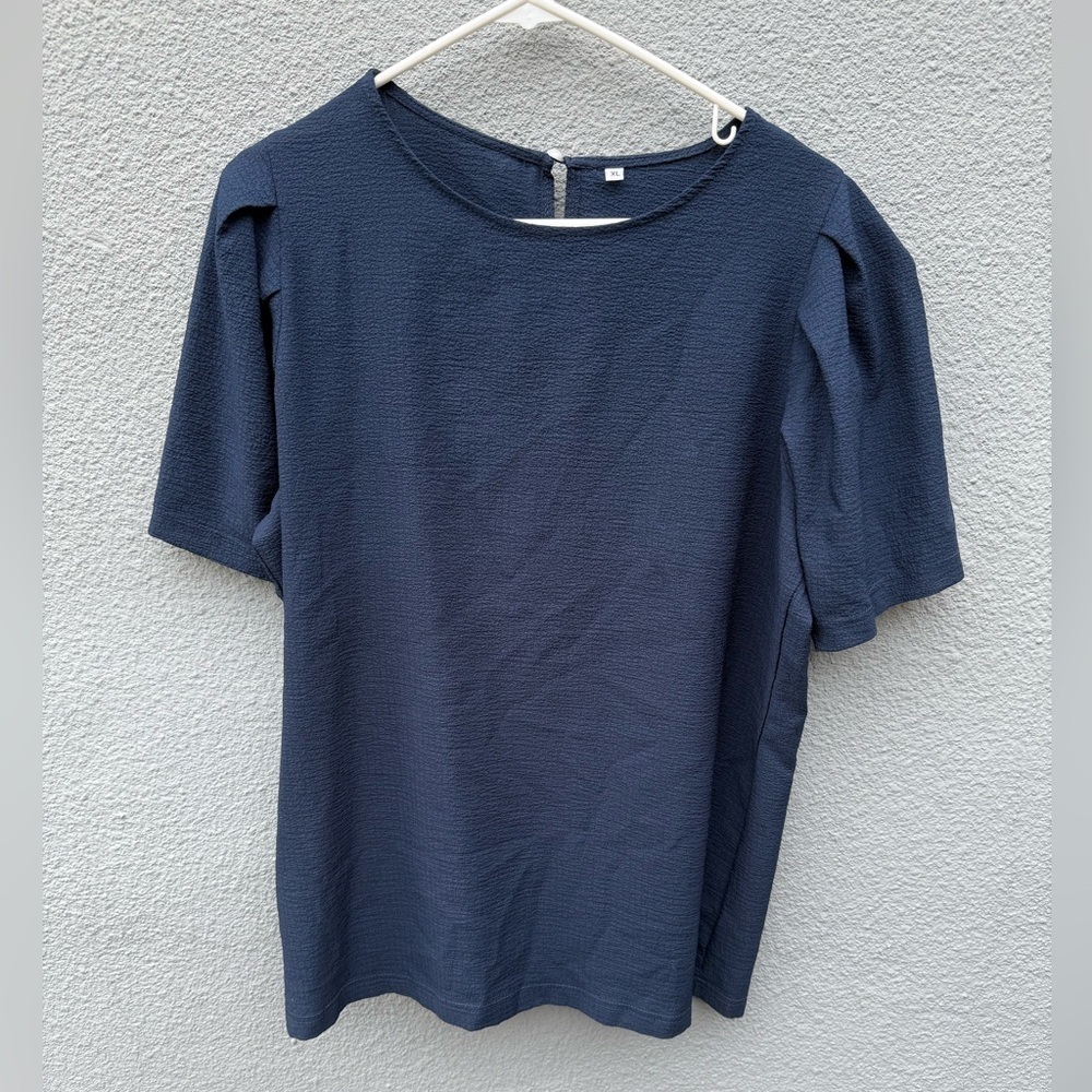 Navy Blue Women's Puff Sleeve Blouse, Size XL - NO discoloration, just lighting